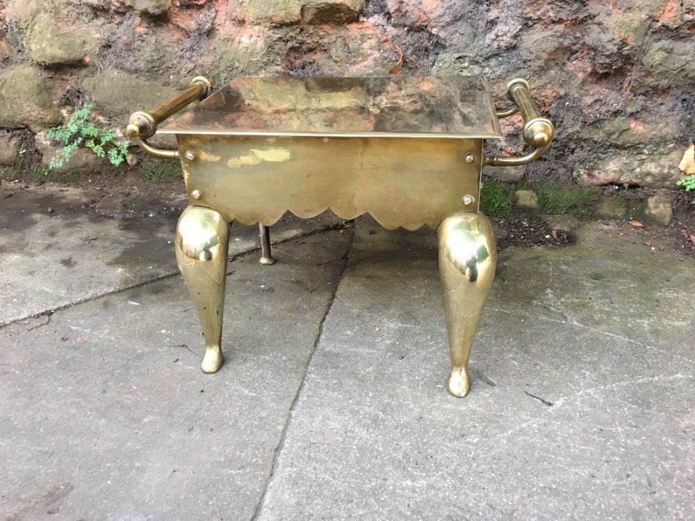 Brass Footman 431855 www.imchaney.co.uk