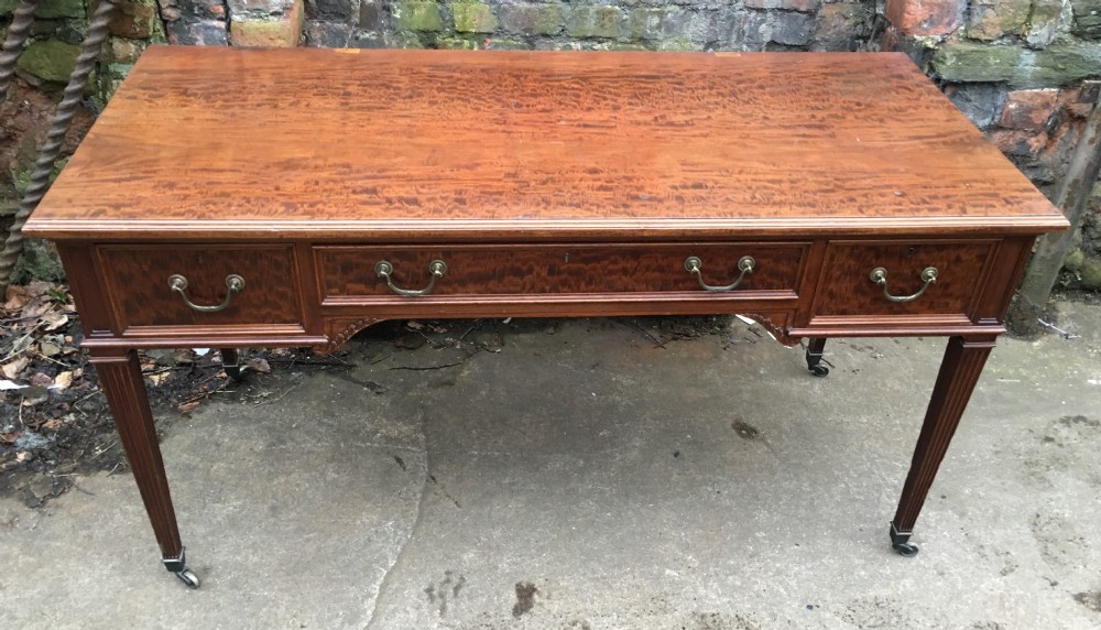 c19th mahogany writing table