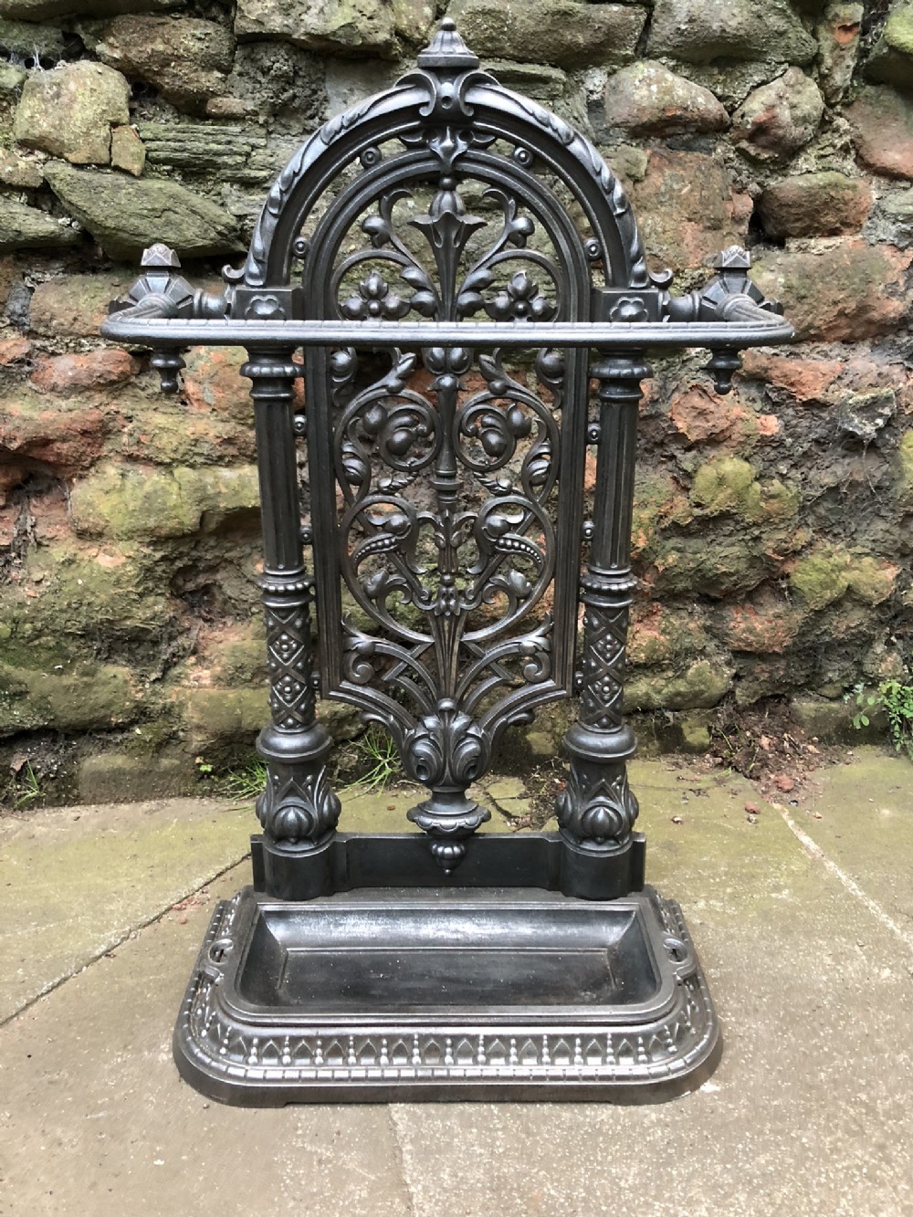 c19th falkirk cast iron stick stand