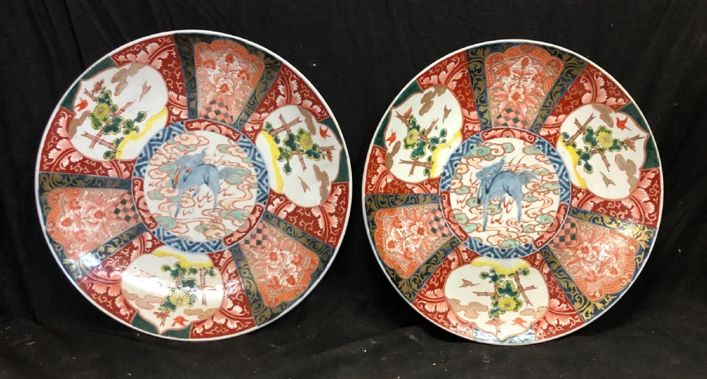 c19th pair of japanese imari chargers