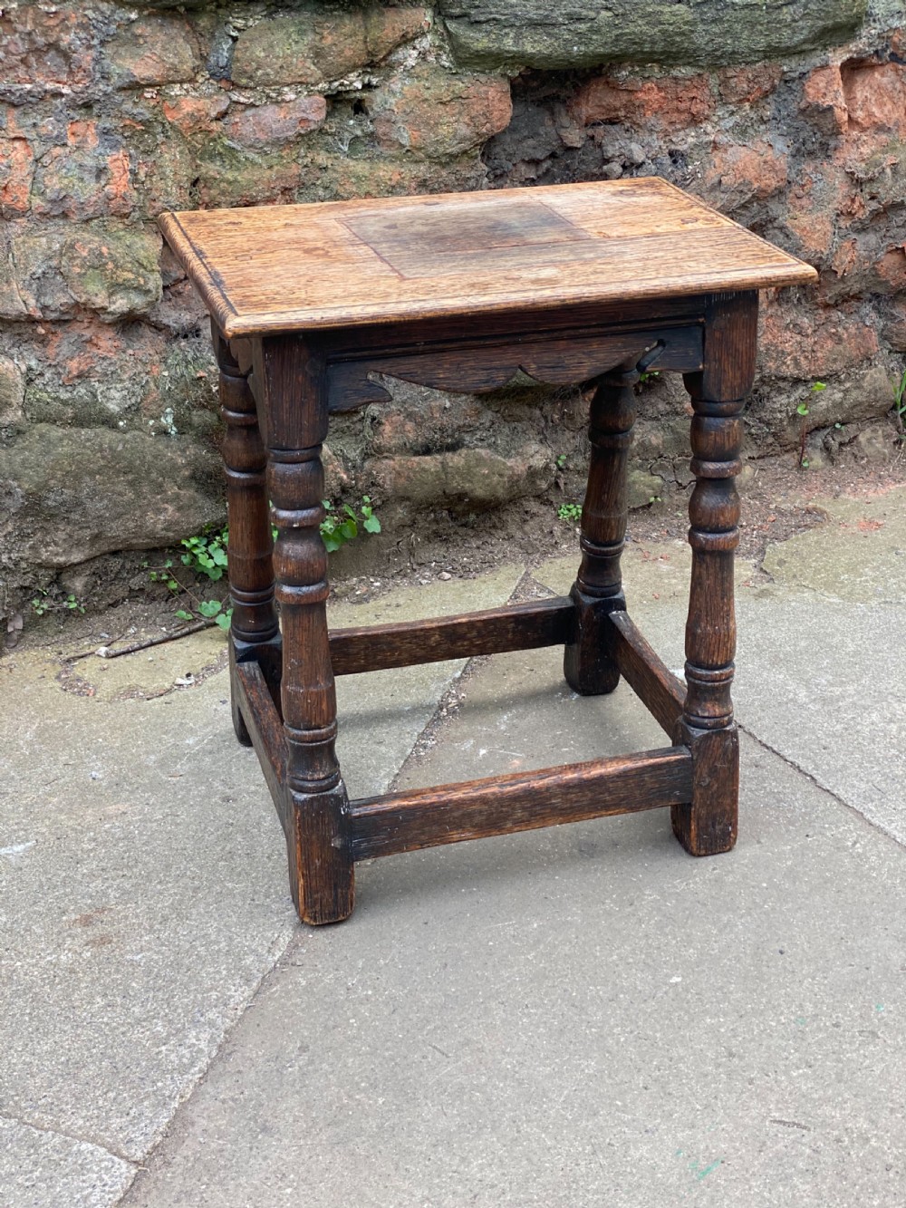 oak joint stool