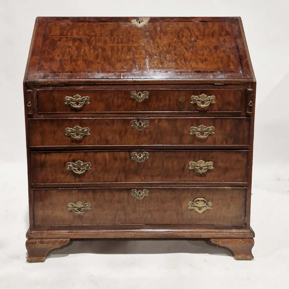 c18th walnut bureau requires a small amount of restoration