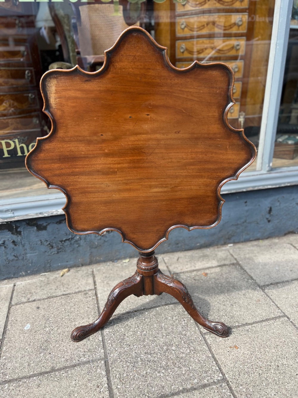 c18th scalloped topped tripod table